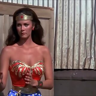 Linda Carter-Wonder Woman - Baskı İşi En İyi Parçalar 26